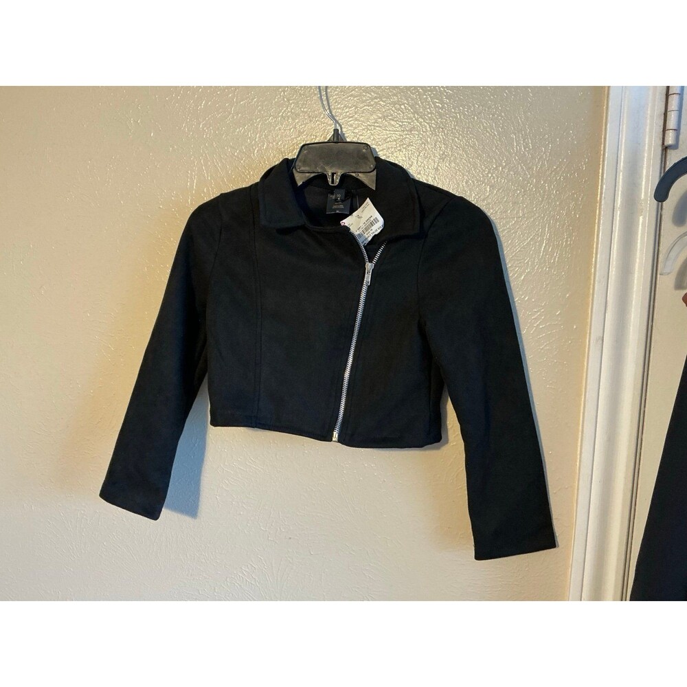 Girl’s Size 10 Black Velvet Zip-up Crop-top Jacket